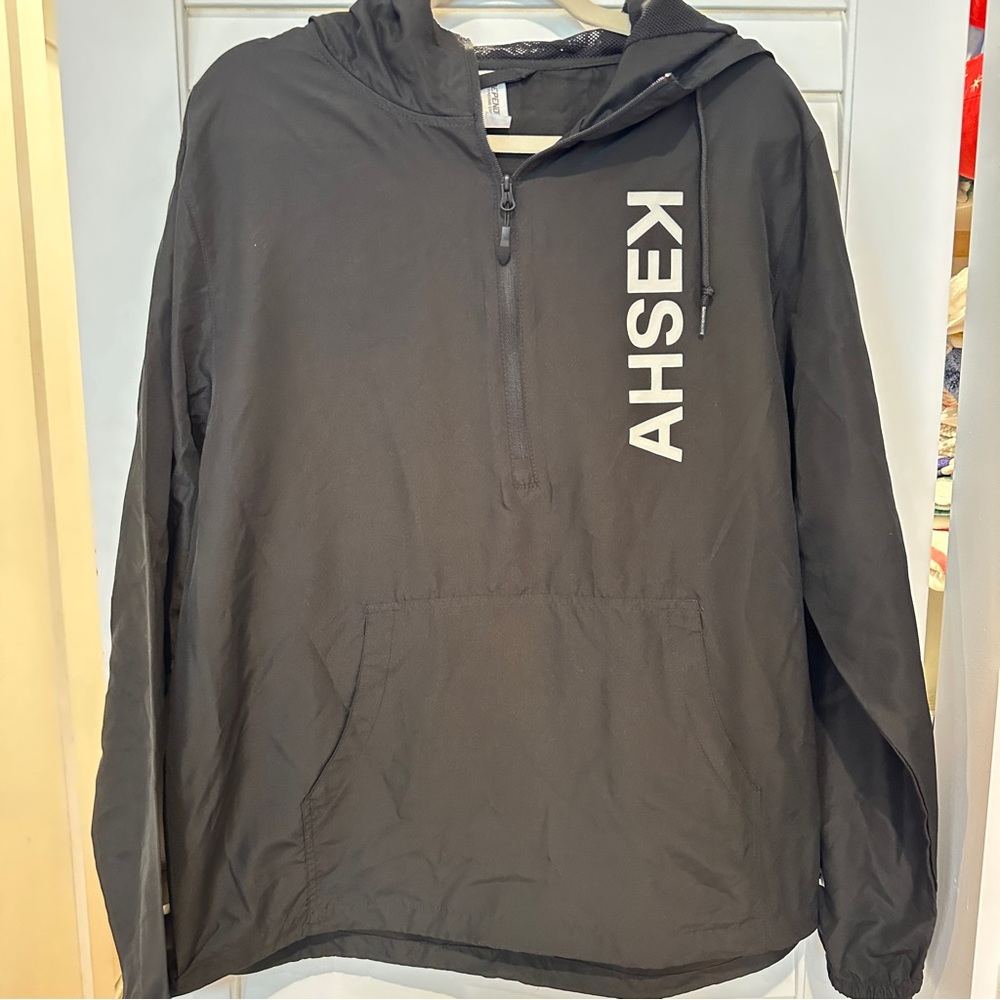 Kesha Gag Order VIP Windbreaker Jacket Size L Only Love Tour Exclusive 2023 Hood